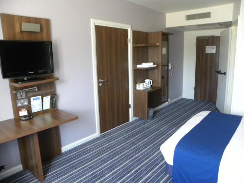 holiday inn express colchester by ihg