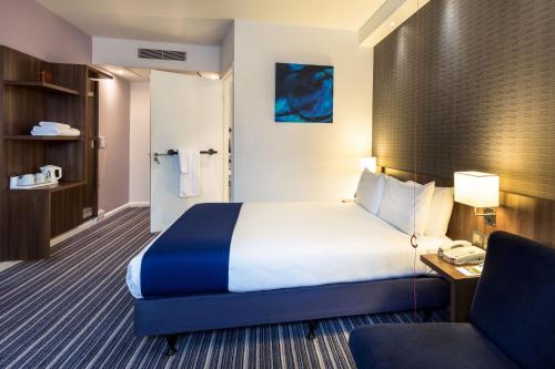 holiday inn express colchester by ihg