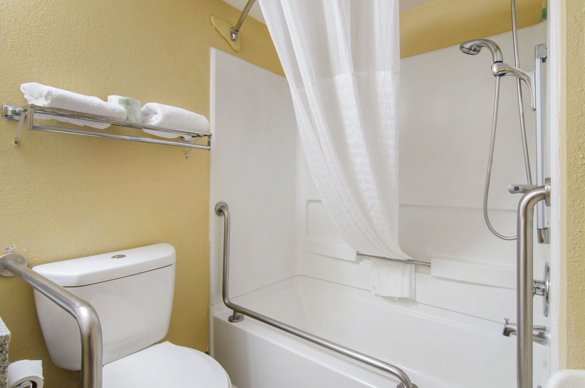 comfort inn i 35 at shawnee mission parkway