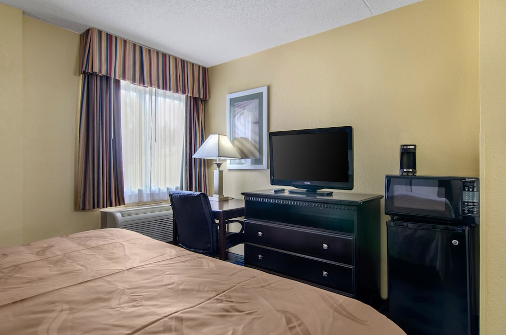 comfort inn i 35 at shawnee mission parkway