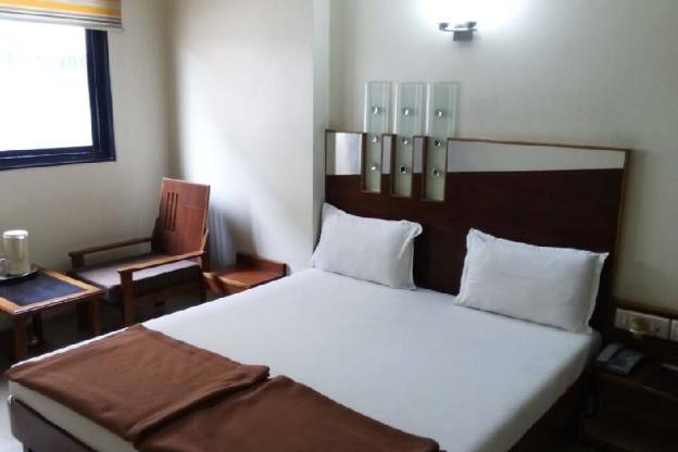hotel supreme