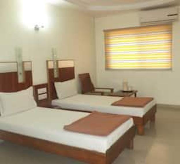 hotel supreme