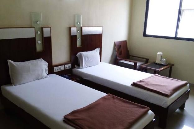 hotel supreme