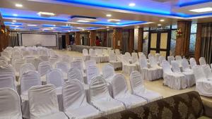 hotel vilas prayagraj