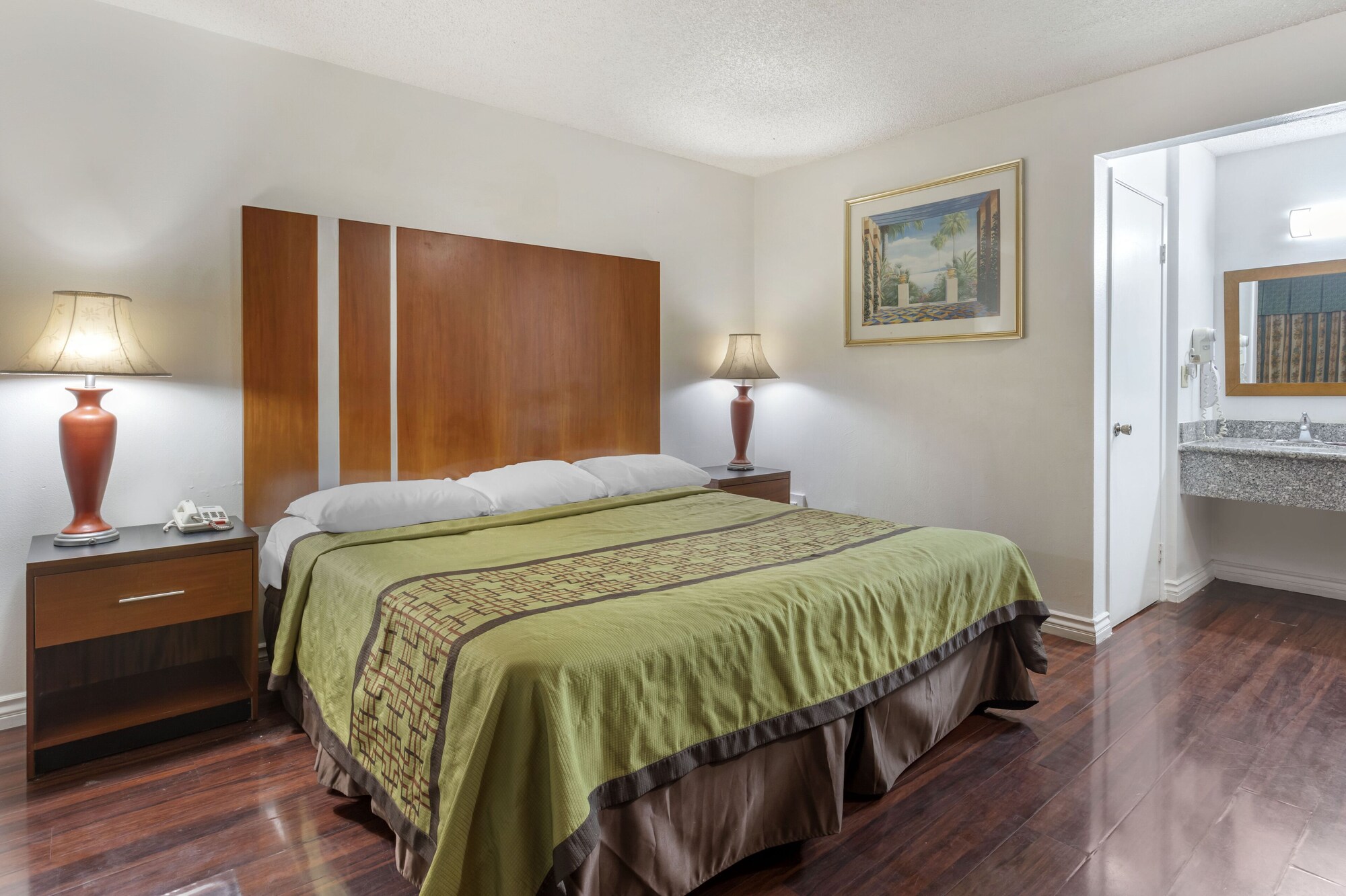 riverside inn and suites