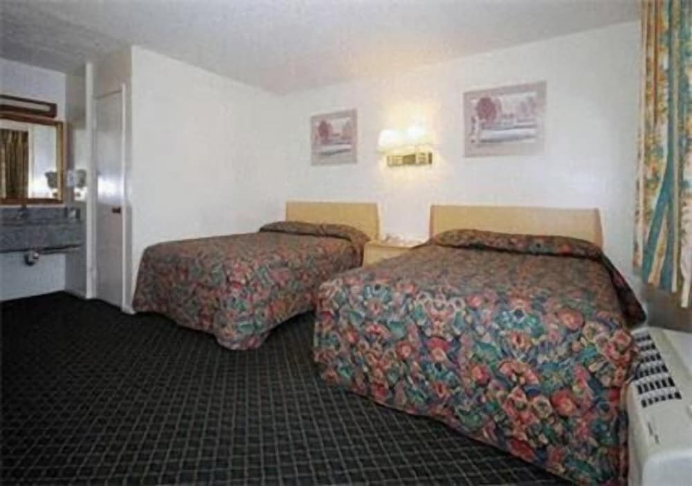 riverside inn and suites