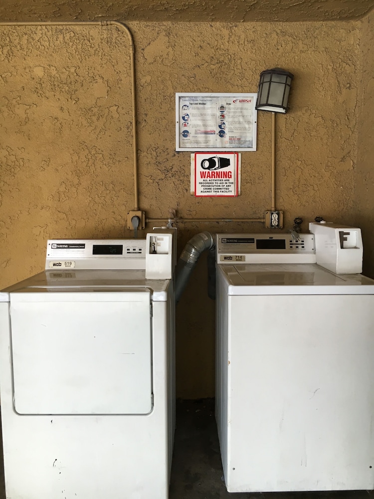 riverside inn and suites