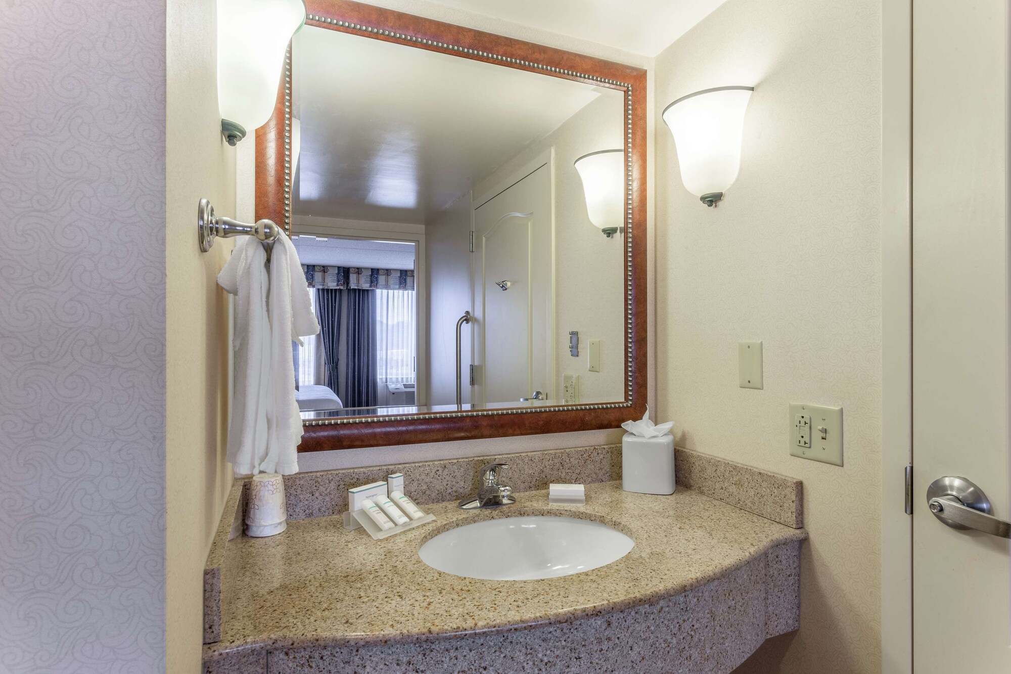 hilton garden inn richmond south southpark