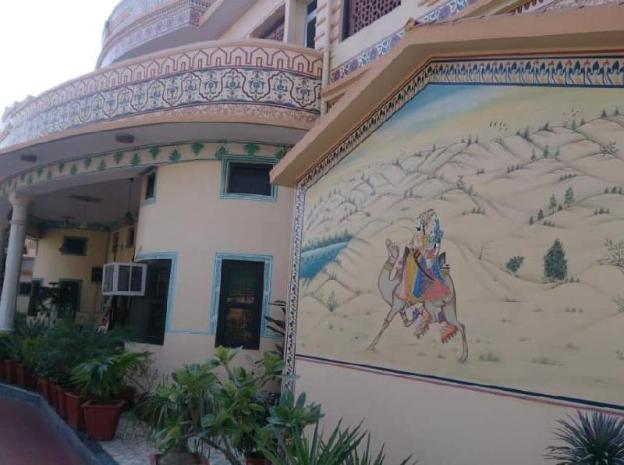 hotel nirwana palace