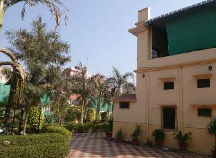 hotel nirwana palace