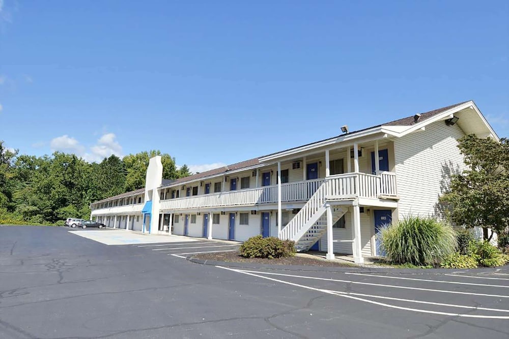 travelodge by wyndham brattleboro vt