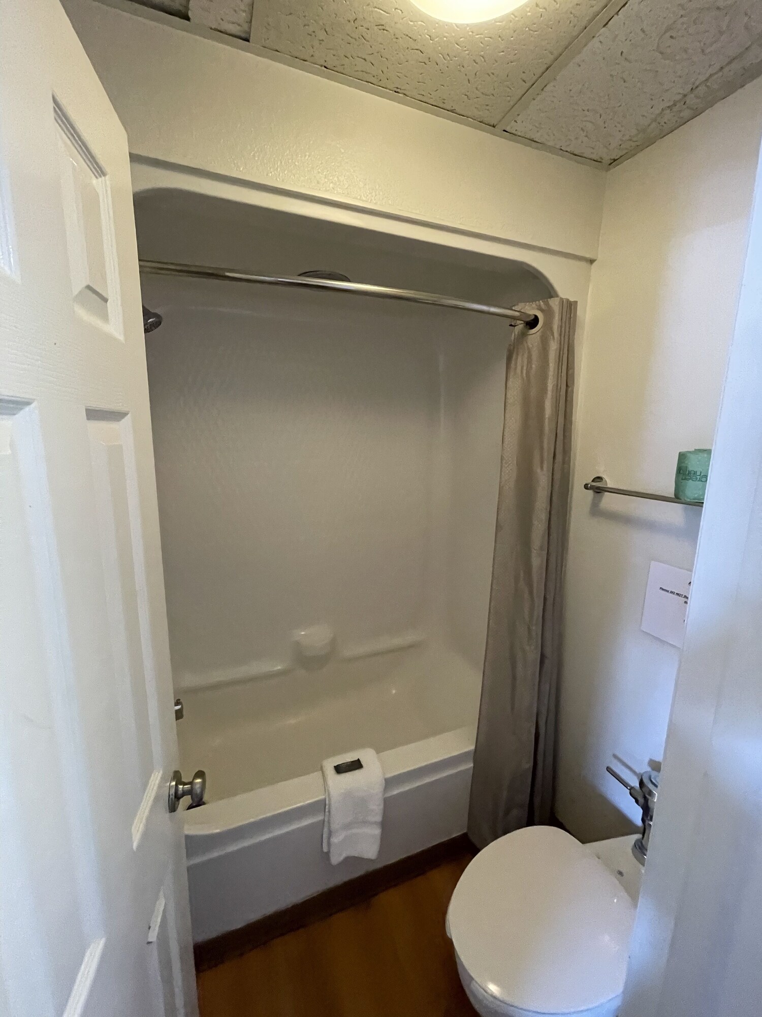 travelodge by wyndham brattleboro vt