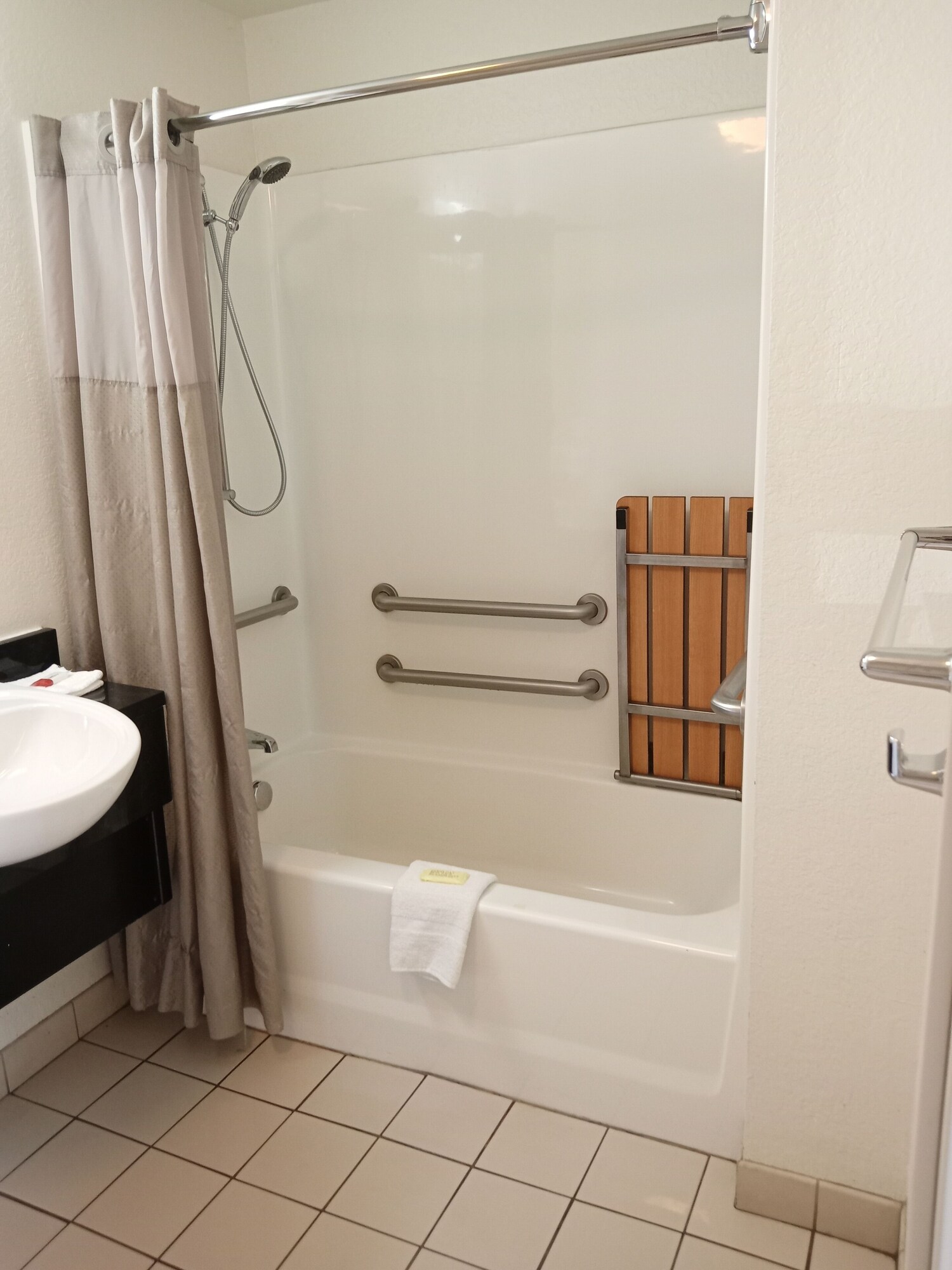 travelodge by wyndham brattleboro vt