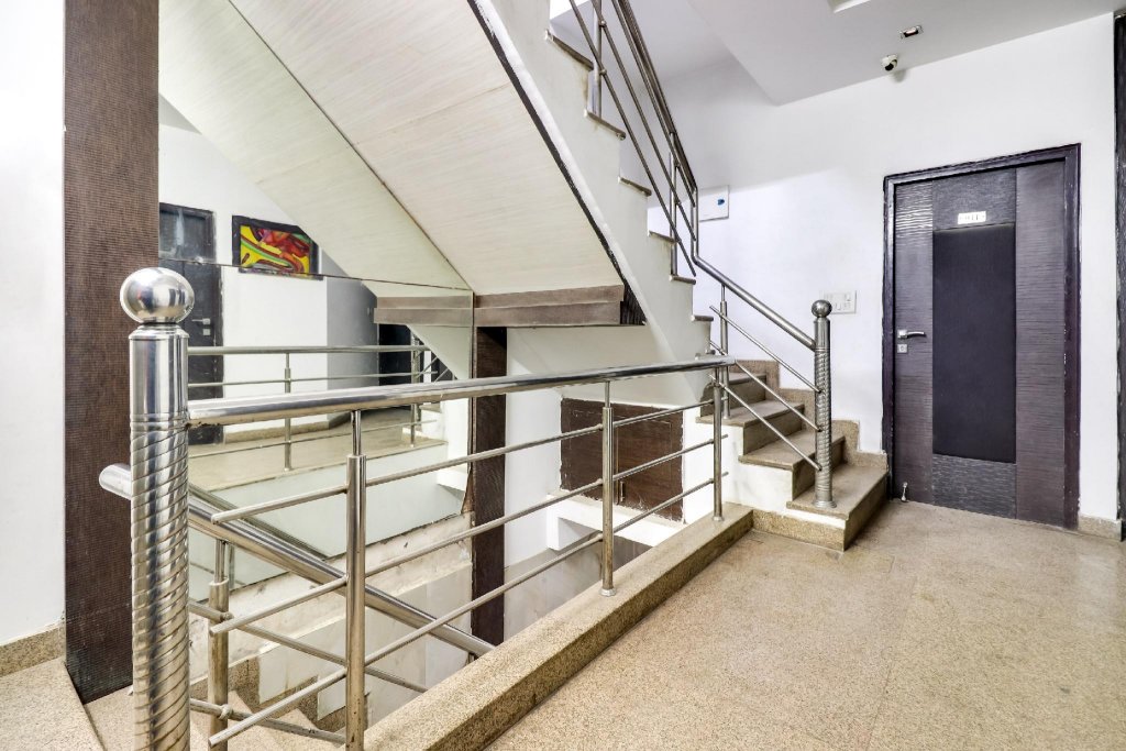 Hotel Just9 Inn,India>>Lucknow,3 star