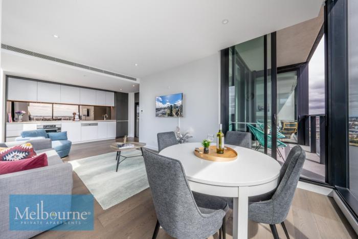 melbourne private apartments collins wharf waterfront docklands