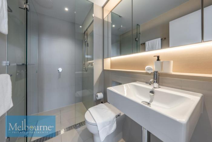 melbourne private apartments collins wharf waterfront docklands