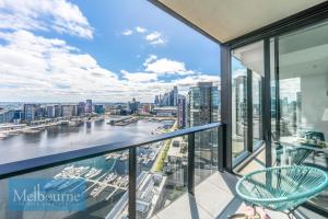 melbourne private apartments collins wharf waterfront docklands