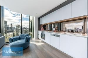 melbourne private apartments collins wharf waterfront docklands