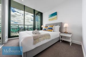 melbourne private apartments collins wharf waterfront docklands