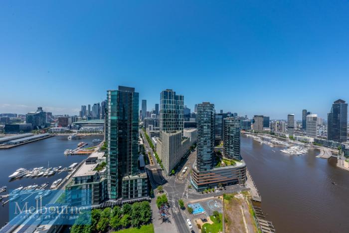 melbourne private apartments collins wharf waterfront docklands