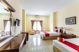 reddoorz plus near alun alun karanganyar