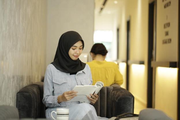 z hotel ara damansara lrt mall airport