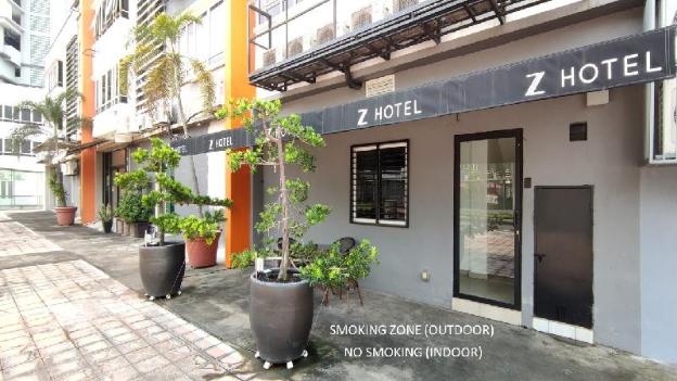 z hotel ara damansara lrt mall airport