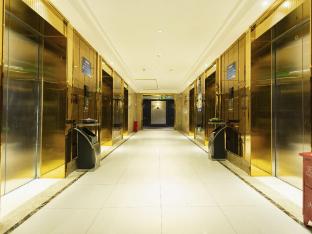 xana hotellea wulumuqi high speed railway station