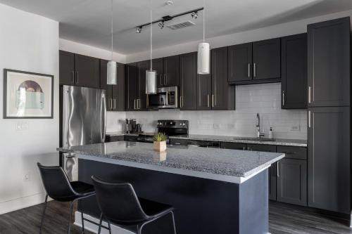 locale music row nashville