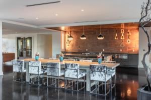 locale music row nashville