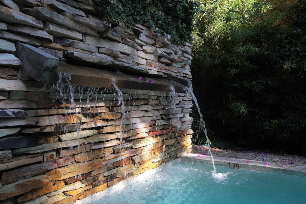 mine hotel boutique