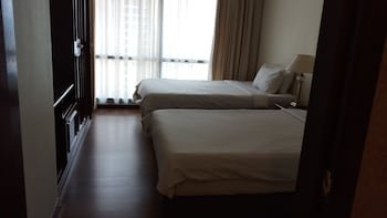 falcon apartment at times square