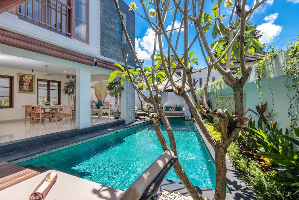 allamanda villa jimbaran