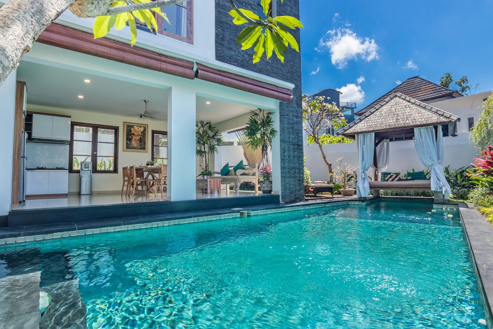 allamanda villa jimbaran