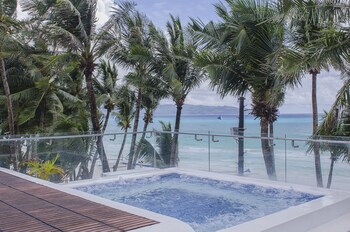 the muse hotel boracay