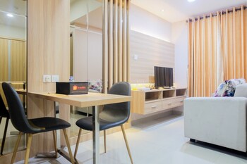 best modern 1br the oasis apartment