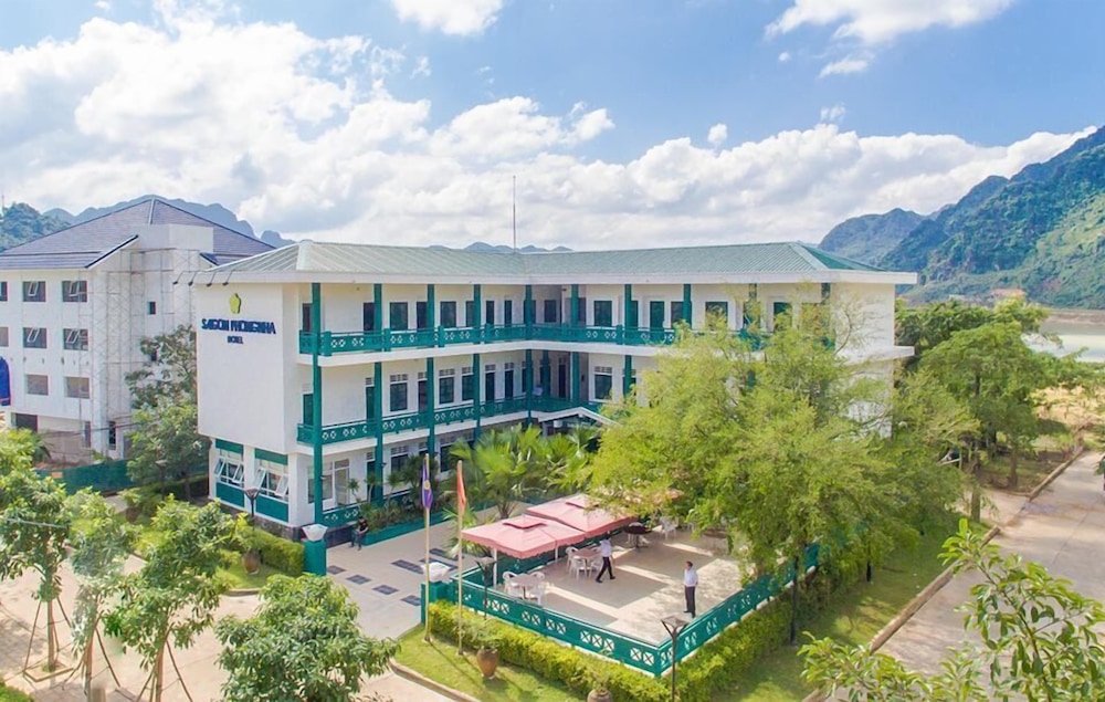 sai gon phong nha hotel