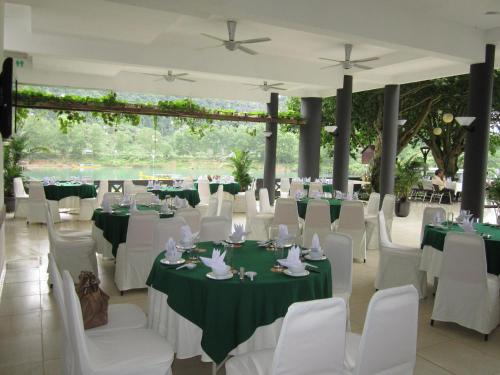sai gon phong nha hotel