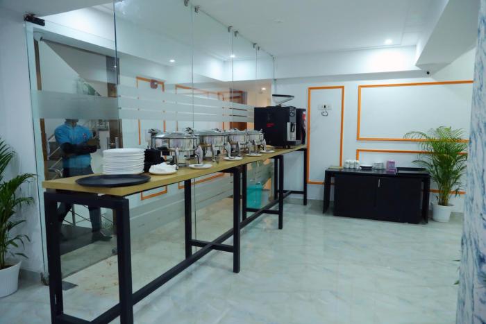 hotel mavens white near artemis hospital