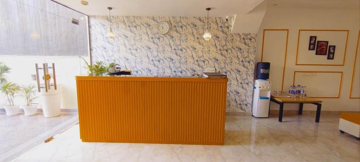 hotel mavens white near artemis hospital