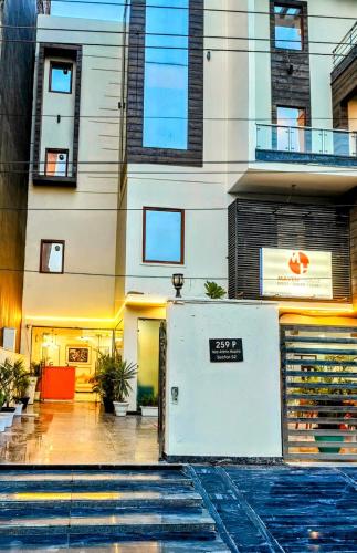 hotel mavens white near artemis hospital