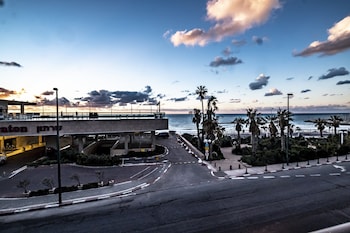 Panoramic Ocean View 1 Min From The Sea,,0 star