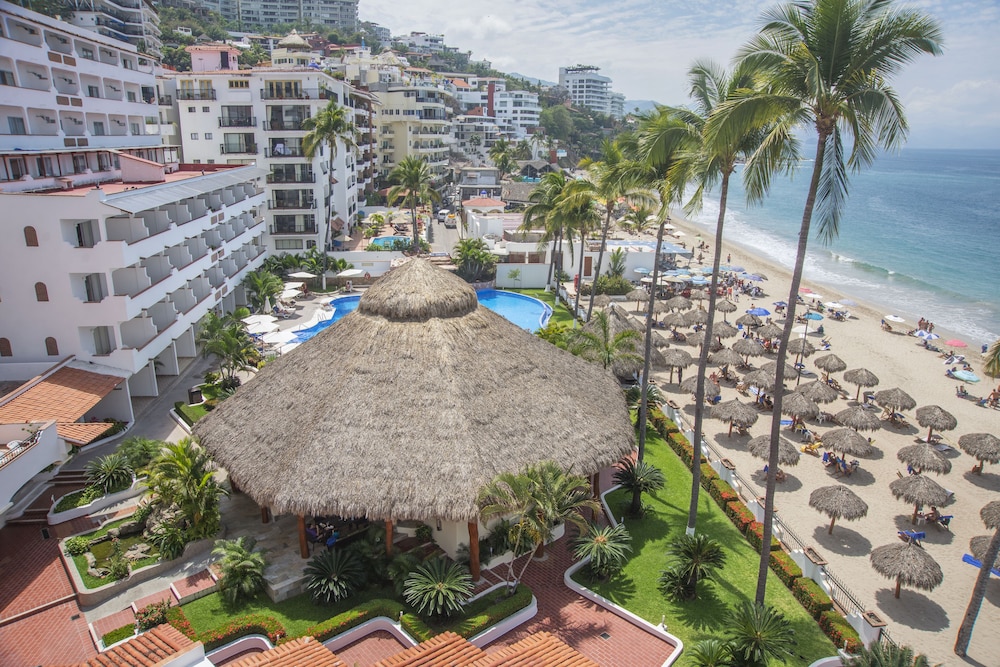 hotel tropicana near olas altas street