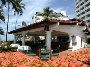 hotel tropicana near olas altas street