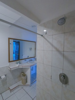 Hotel Tropicana - Near Olas Altas Street,Costa Careyes>>Amapas,3 star