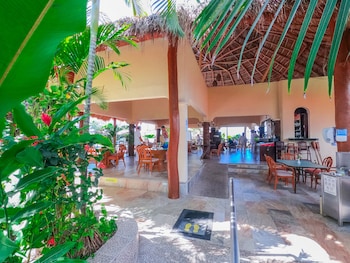 hotel tropicana near olas altas street