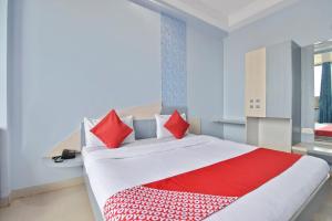 hotel white house residency by grb