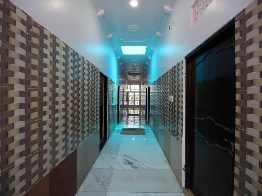 Spot On 37356 Hotel Jawahar Palace,Jaipur>>Amer,3 star