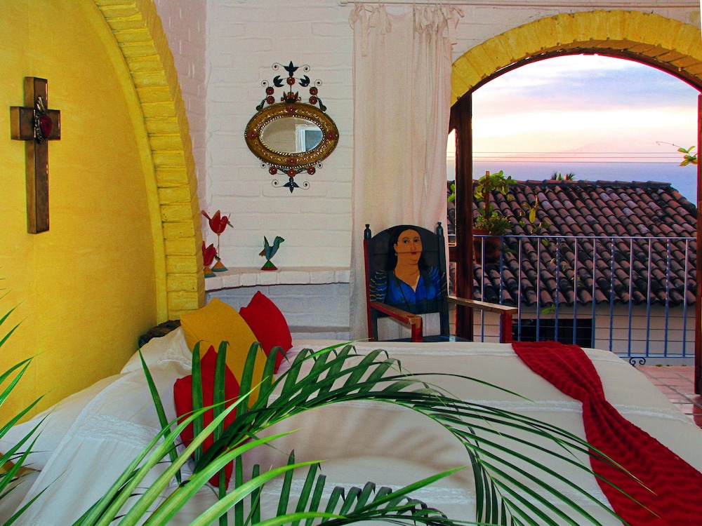 luna liquida hotel boutique