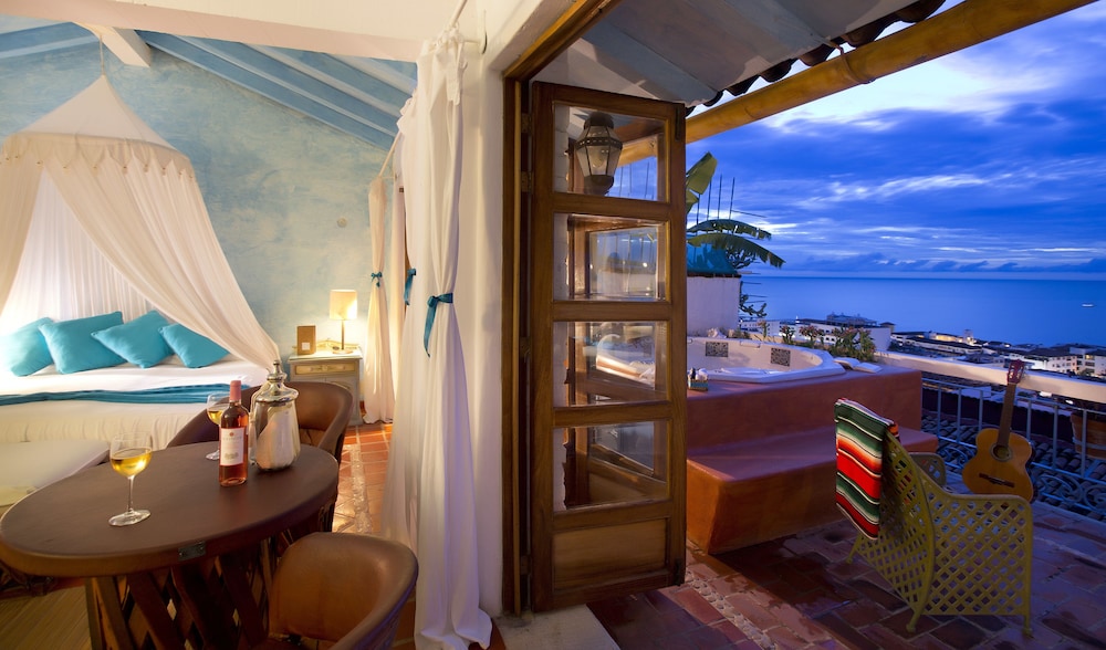 luna liquida hotel boutique